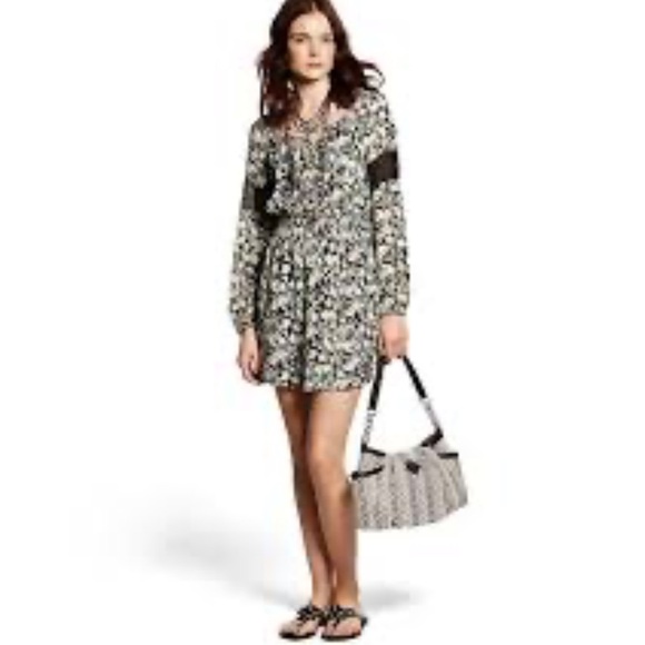 princess vera wang Dresses & Skirts - Princess Vera Wang floral print peasant mini dress long sleeves‎ elastic waist S